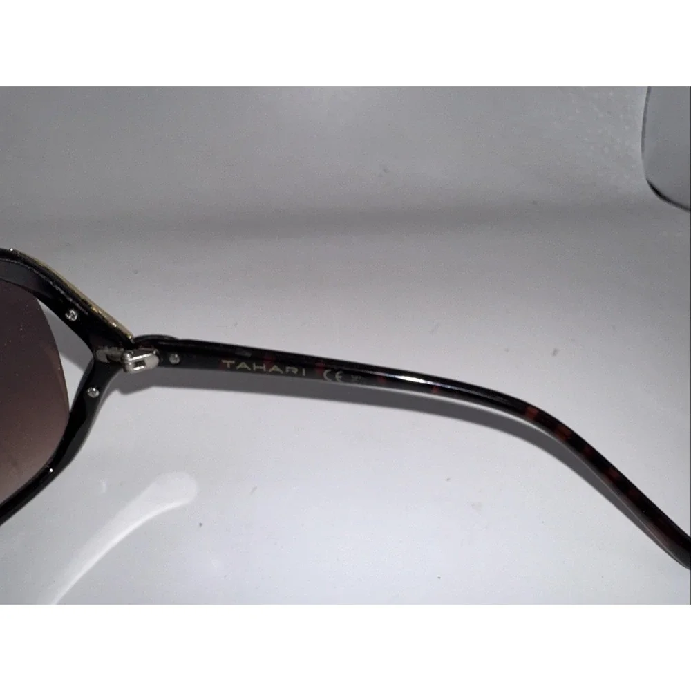Tahari HHTH1201-R TH127 RGLD Sunglasses - LENSES Good/ FRAMES VERY GOOD